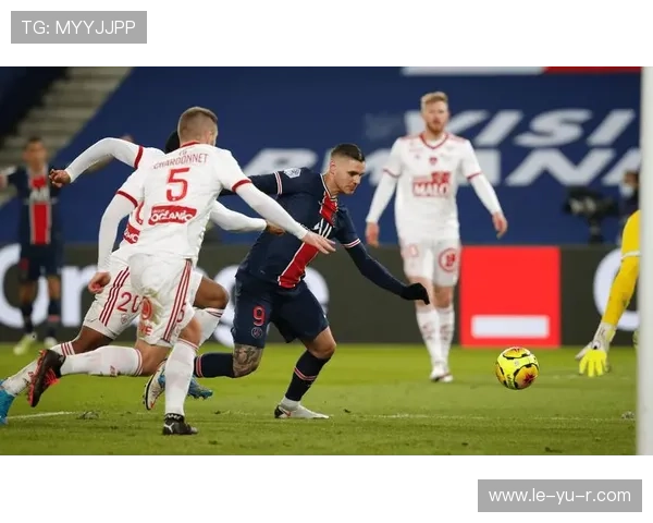 布雷斯特攻势强劲，精彩表现助力球队全取三分