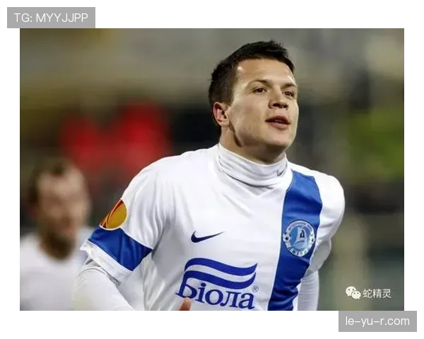 贝西克塔斯强势边路席卷赛场 进攻风暴成制胜利器 贝西克塔斯强势边路席卷赛场 进攻风暴成制胜利器